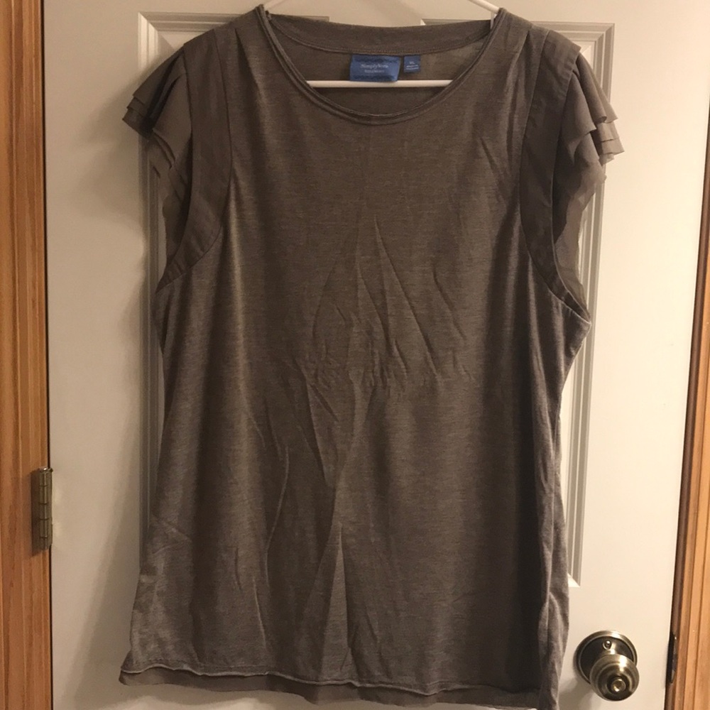 Flutter cap sleeve top